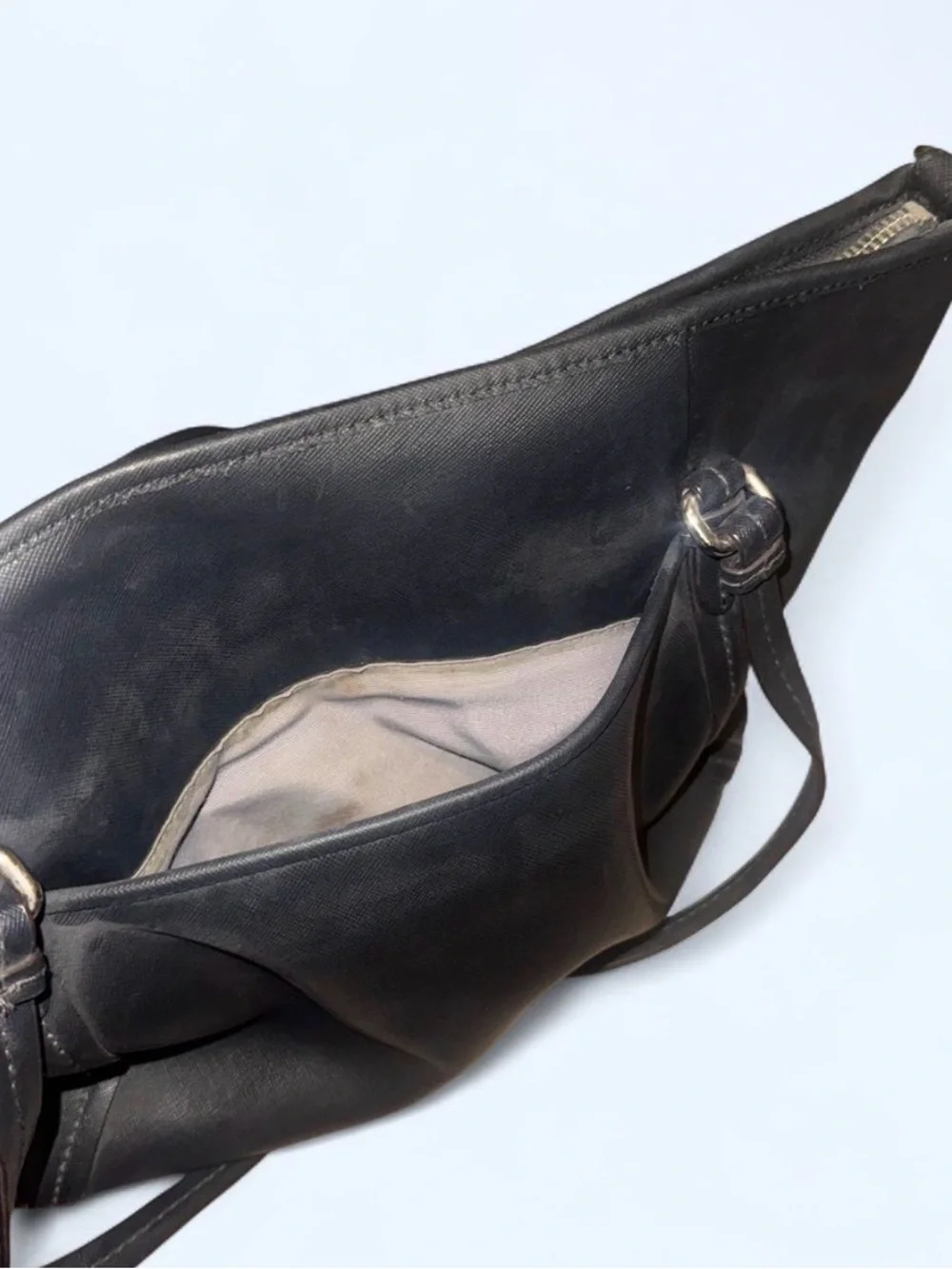 N/A black leather